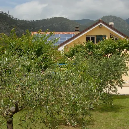 Oda ve Kahvaltı Luisa Casarza Ligure