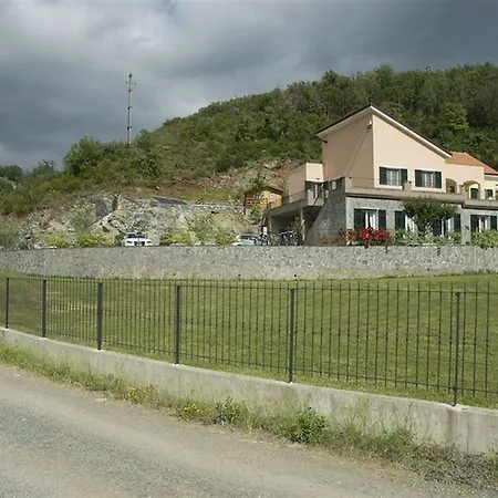 Luisa 住宿加早餐酒店