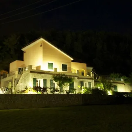Luisa Bed & Breakfast